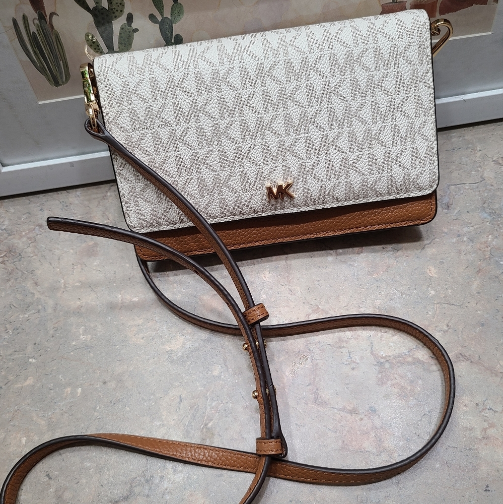 Michael Kors Crossbody